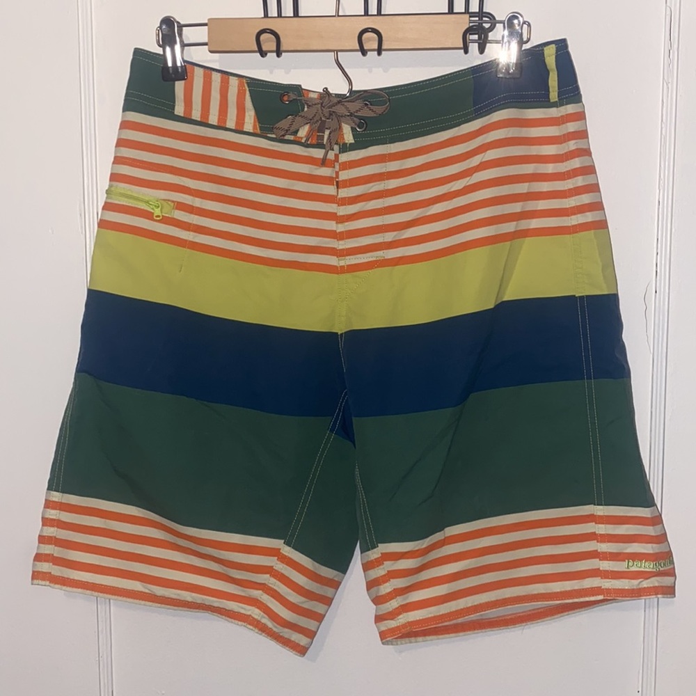 Patagonia Wavefarer striped swim trunks board shorts with zipper pocket